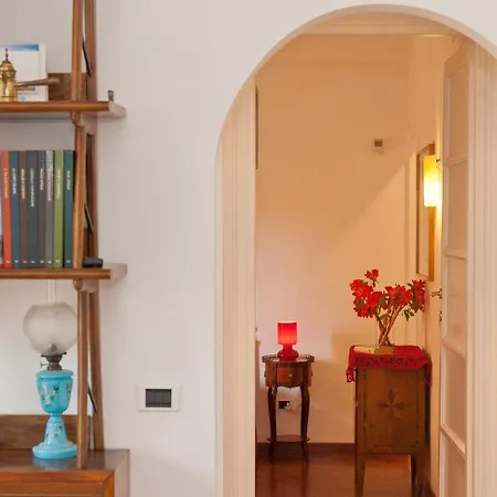 Pateras Flower-rental In * ローマ