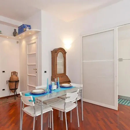 Pateras Flower-rental In ローマ